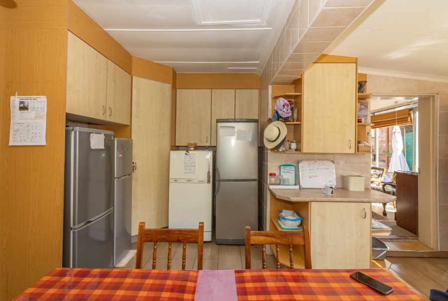 6 Bedroom Property for Sale in Morewag Free State